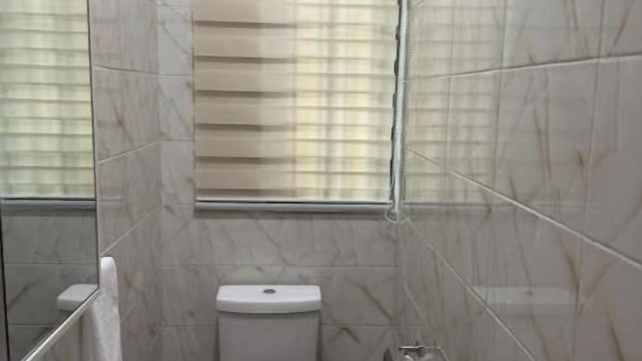 Photo of Bathroom in Roman Ridge