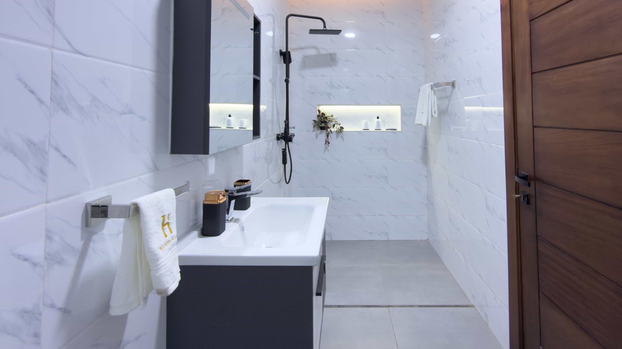 Photo of Bathroom in Abelemkpe