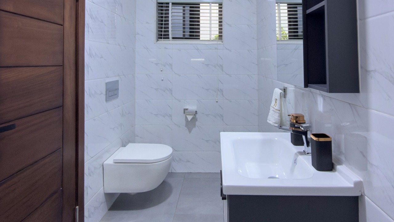 Photo of Bathroom in Abelemkpe