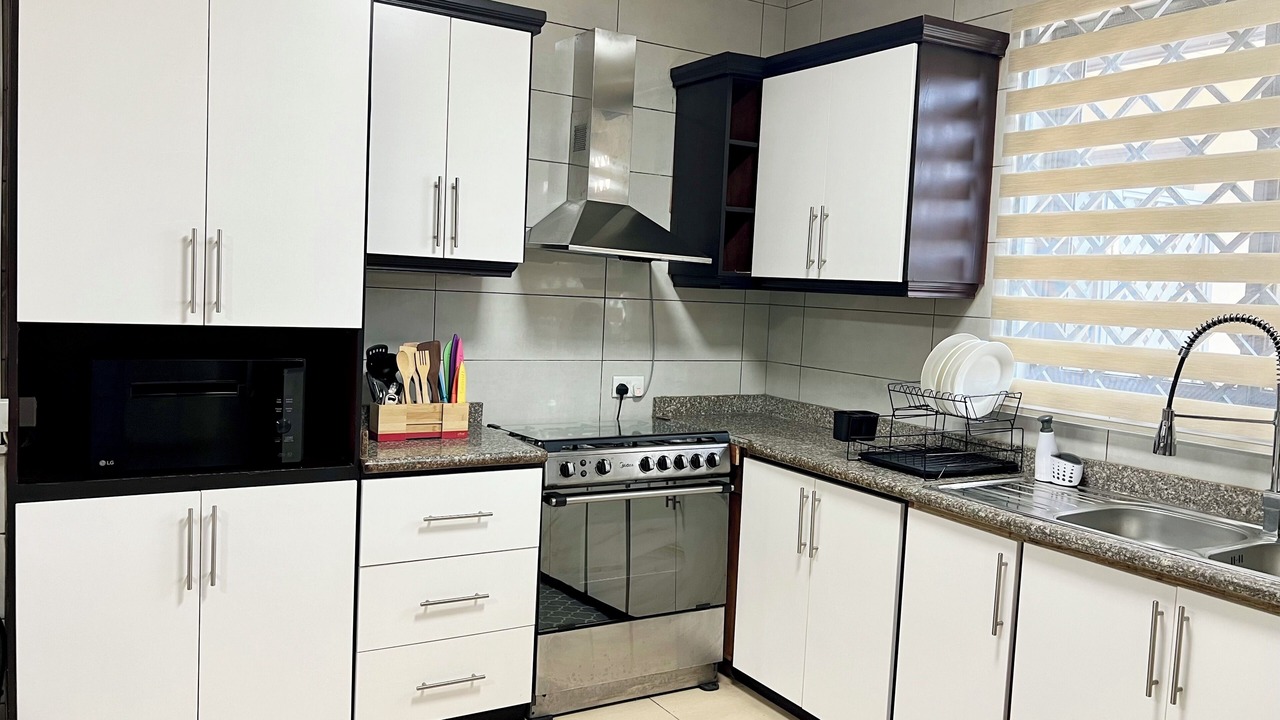 Photo of Kitchen in Teshie