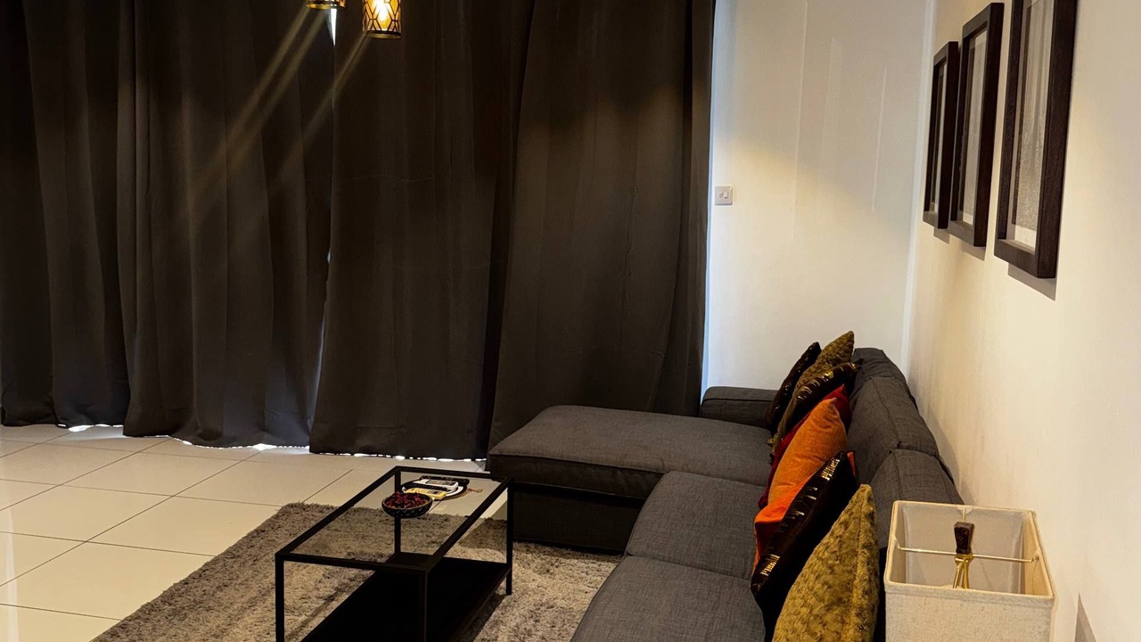Photo of Livingroom in Cantonments