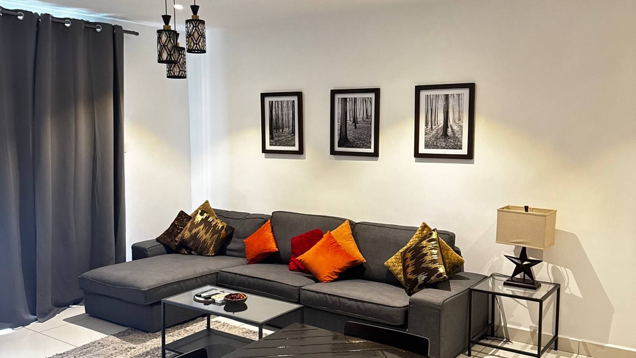 Photo of Livingroom in Cantonments