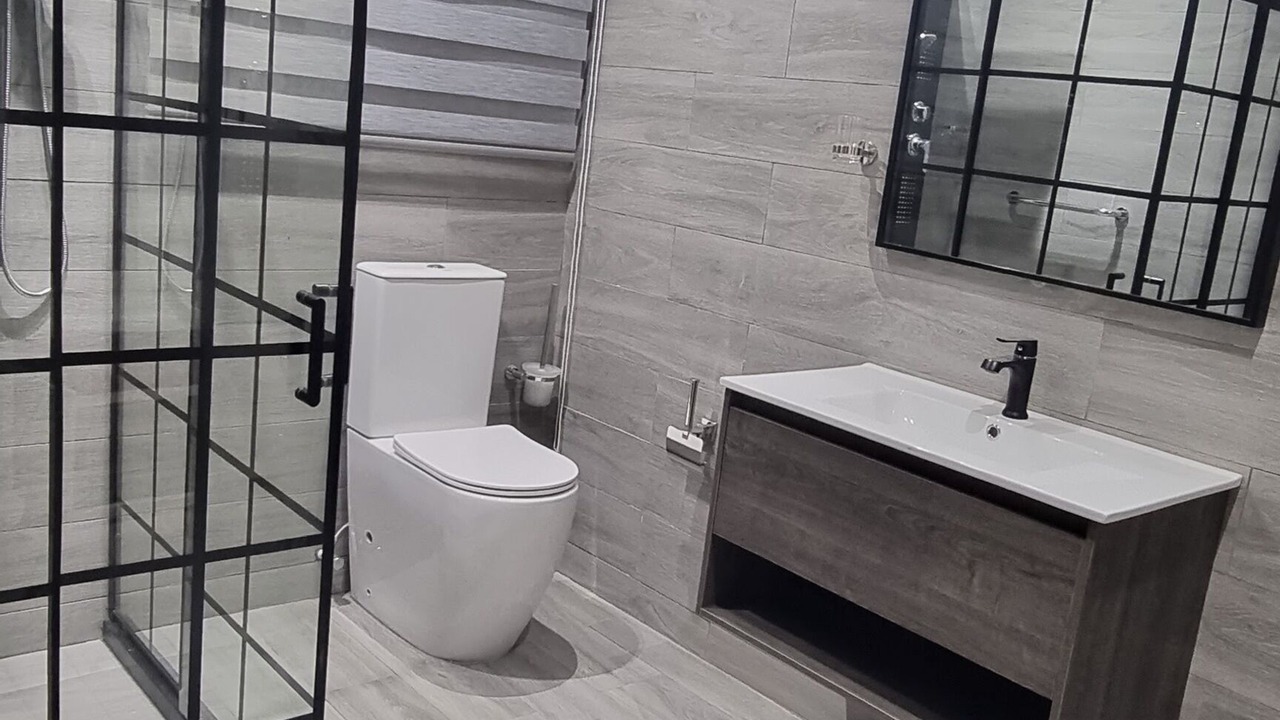 Photo of Bathroom in Labadi