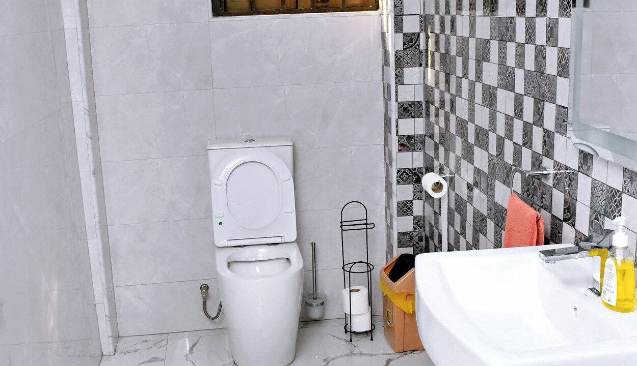 Photo of Bathroom in Osu