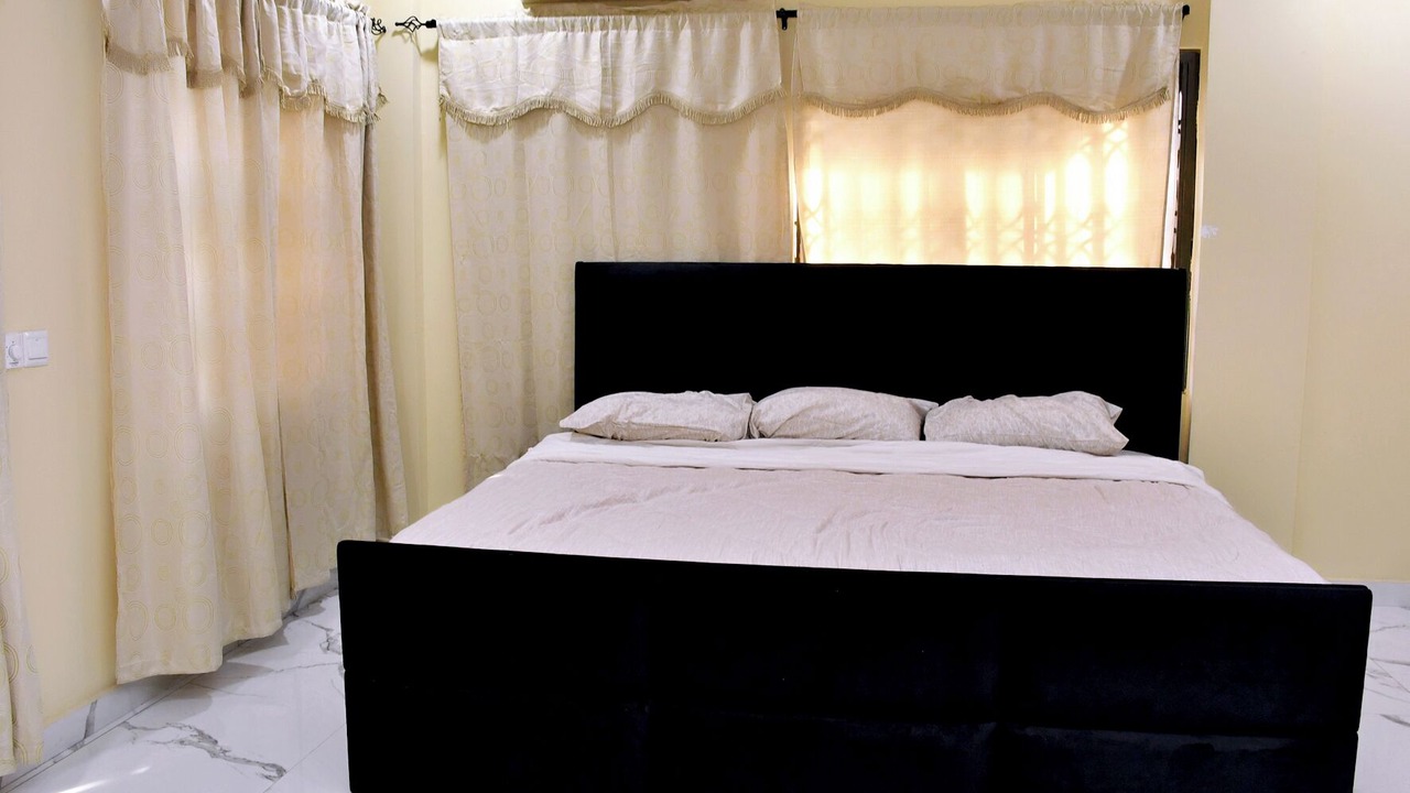 Photo of Bedroom in Osu