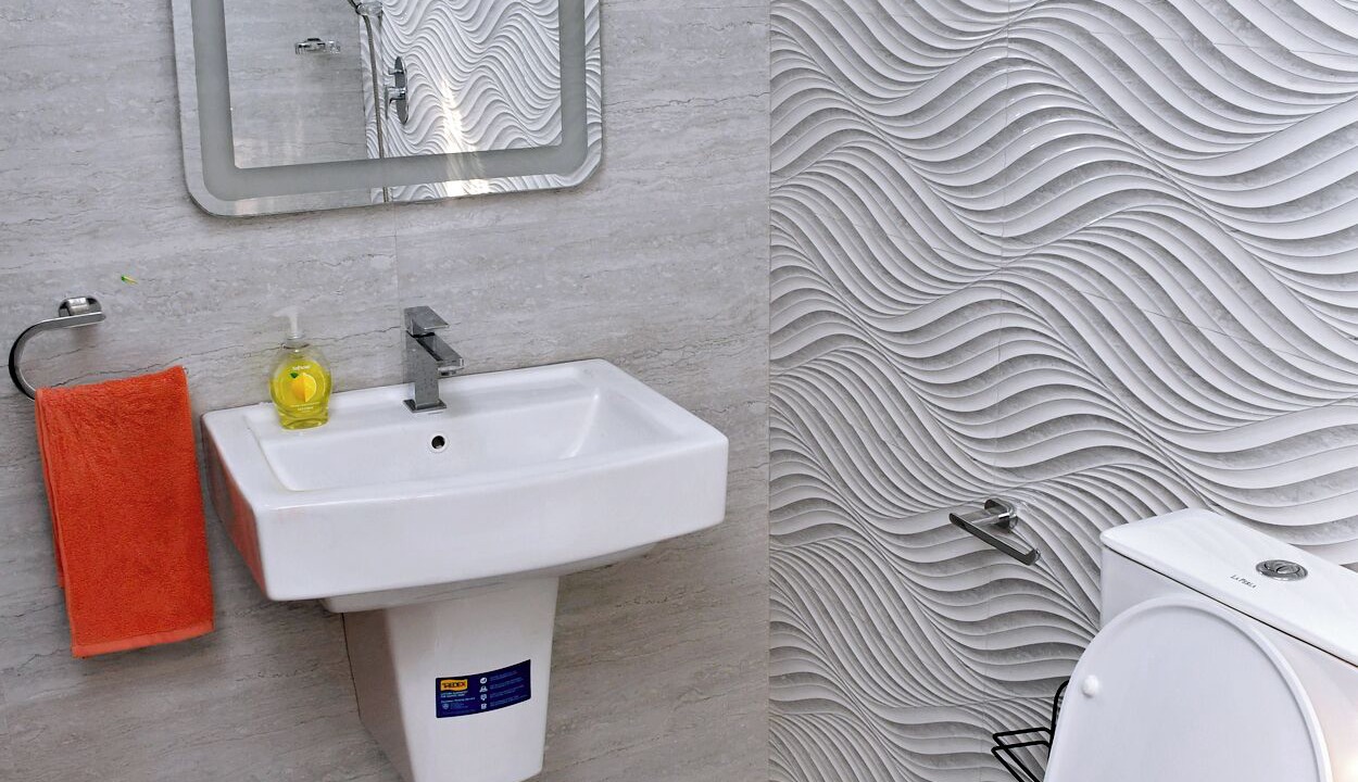 Photo of Bathroom in Osu