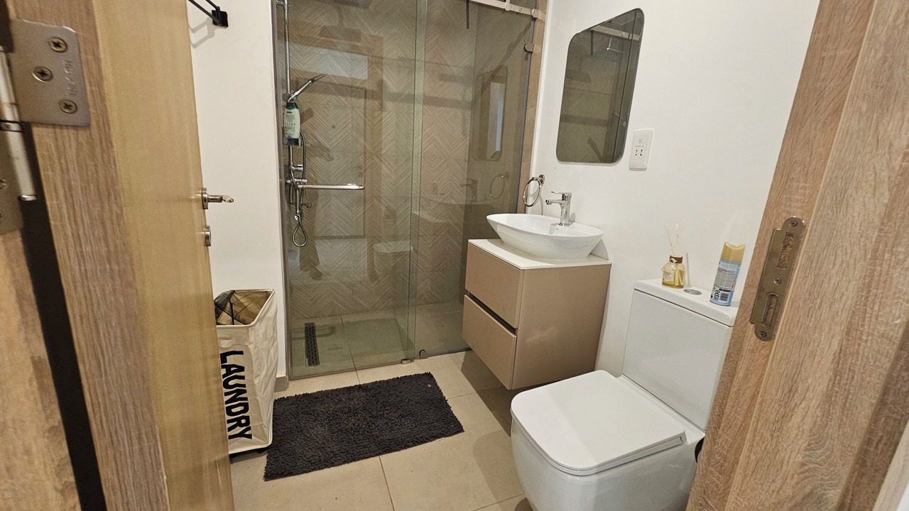 Photo of Bathroom in Roman Ridge