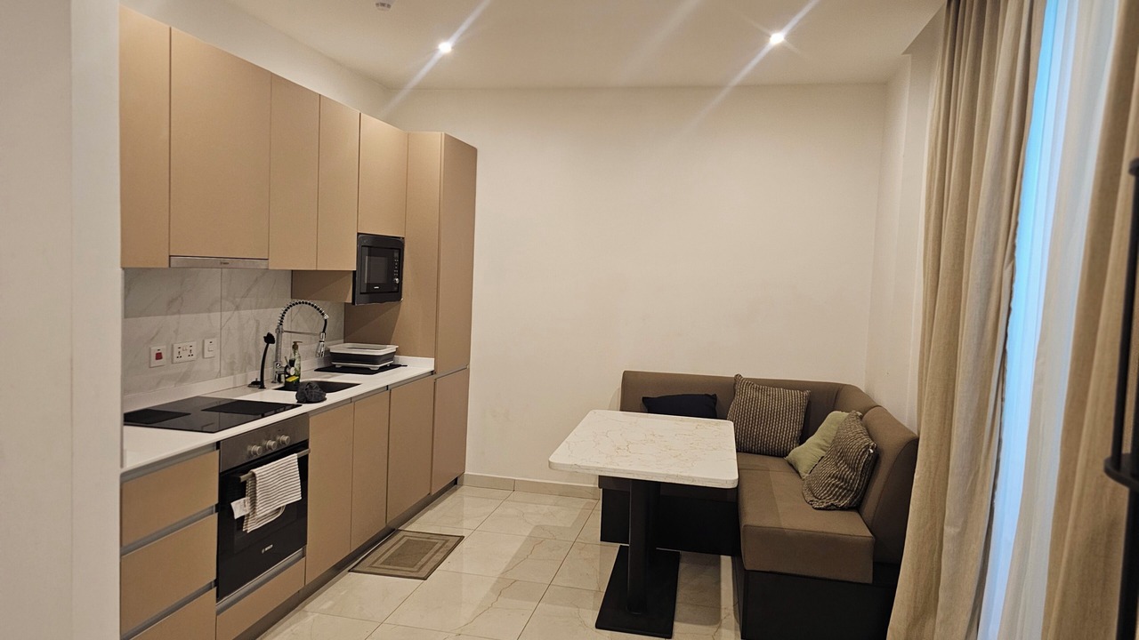 Photo of Kitchen in Roman Ridge