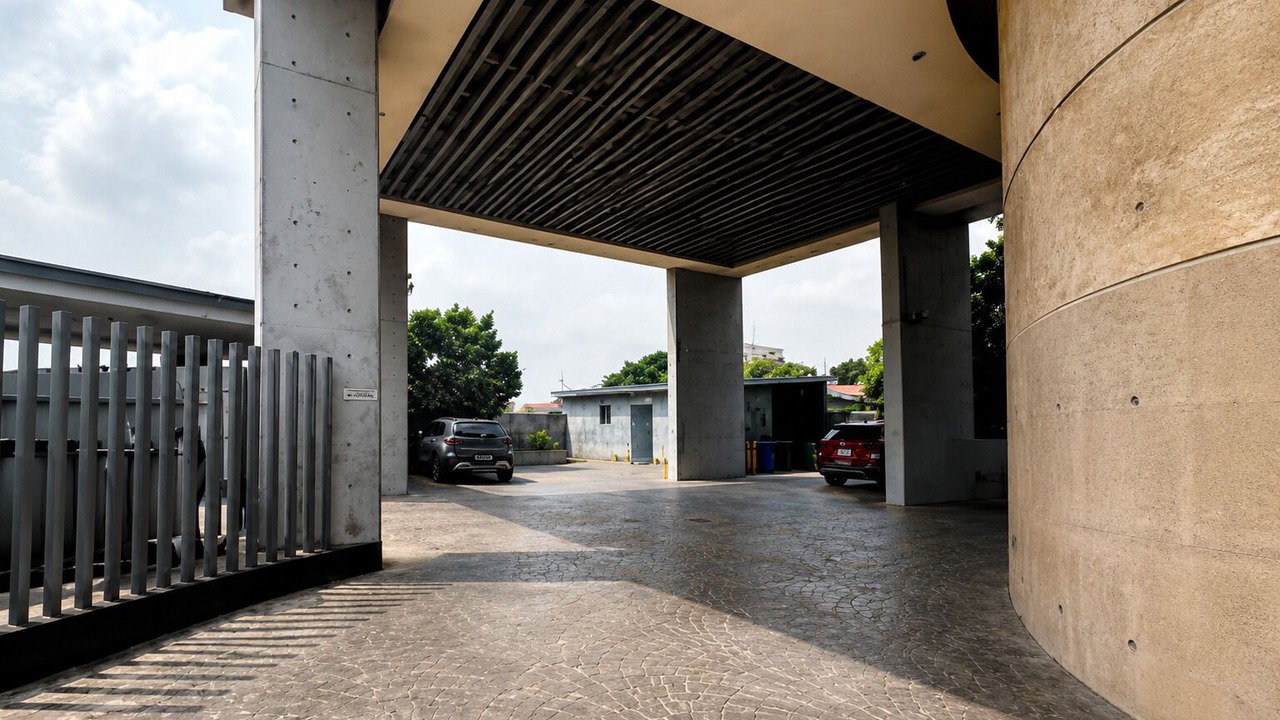 Photo of Outdoor in Osu