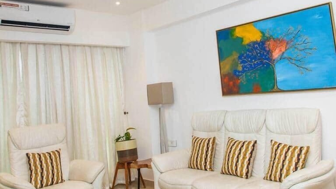 Photo of Livingroom in North Ridge