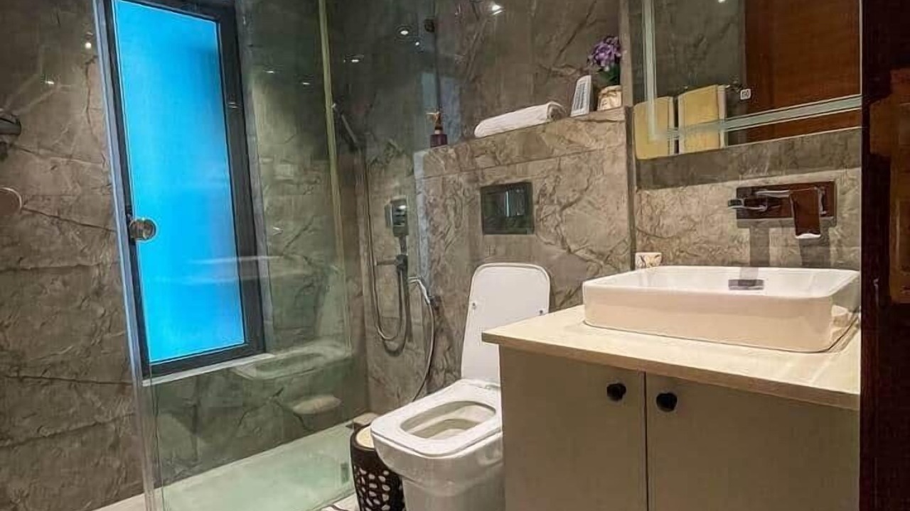 Photo of Bathroom in North Ridge