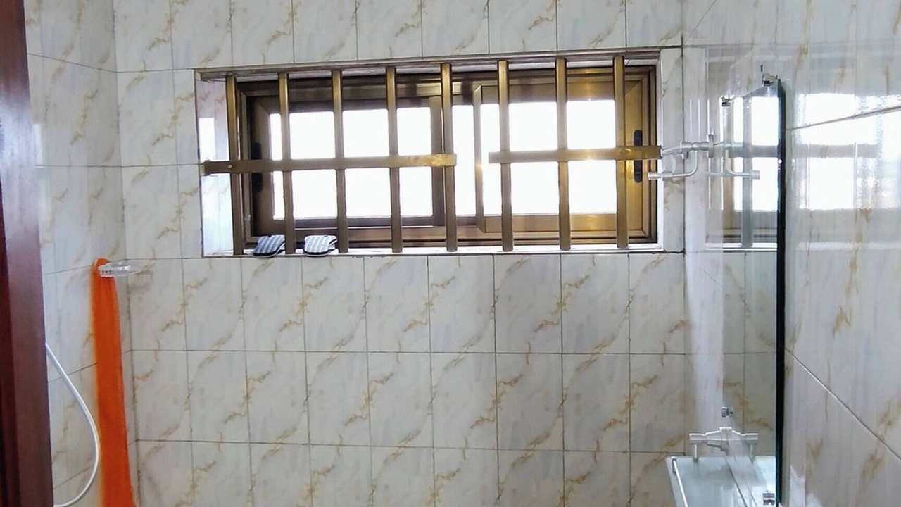 Photo of Bathroom in Lome