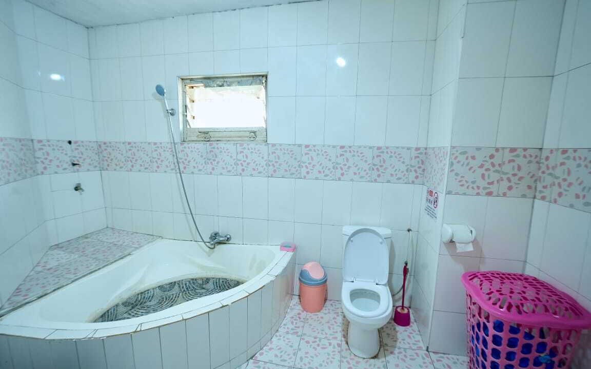 Photo of Bathroom in Accra