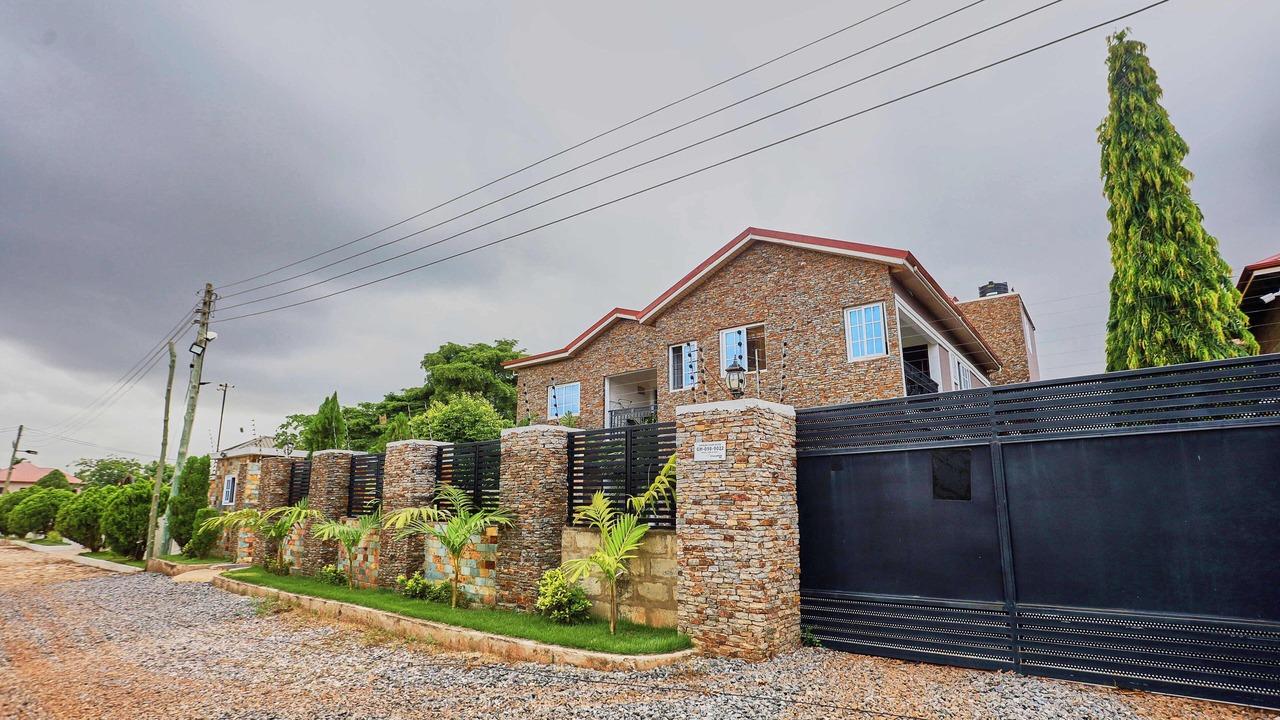 Photo of Outdoor in Adenta