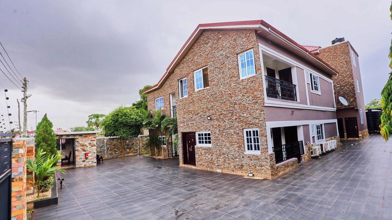 Photo of Outdoor in Adenta