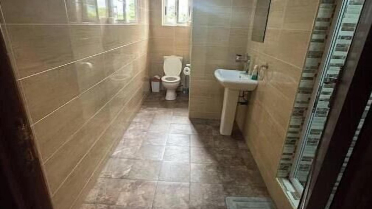 Photo of Bathroom in Accra