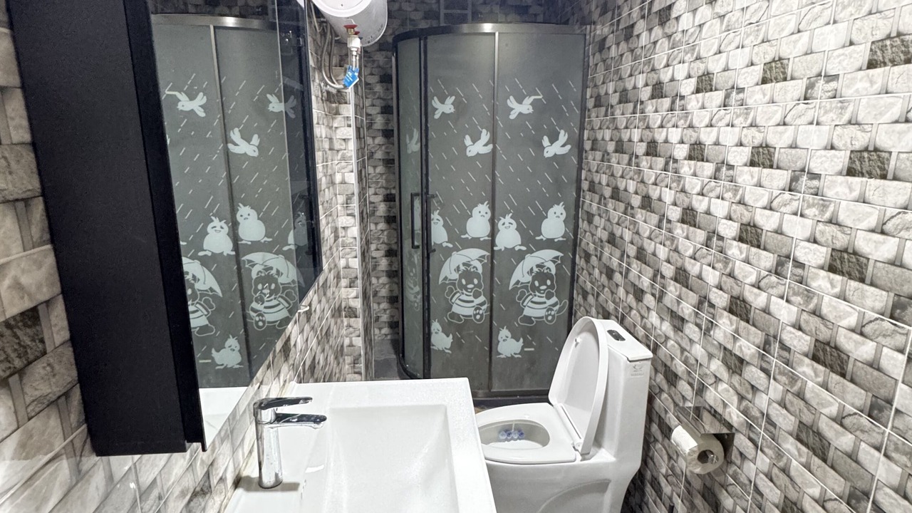 Photo of Bathroom in Teshie