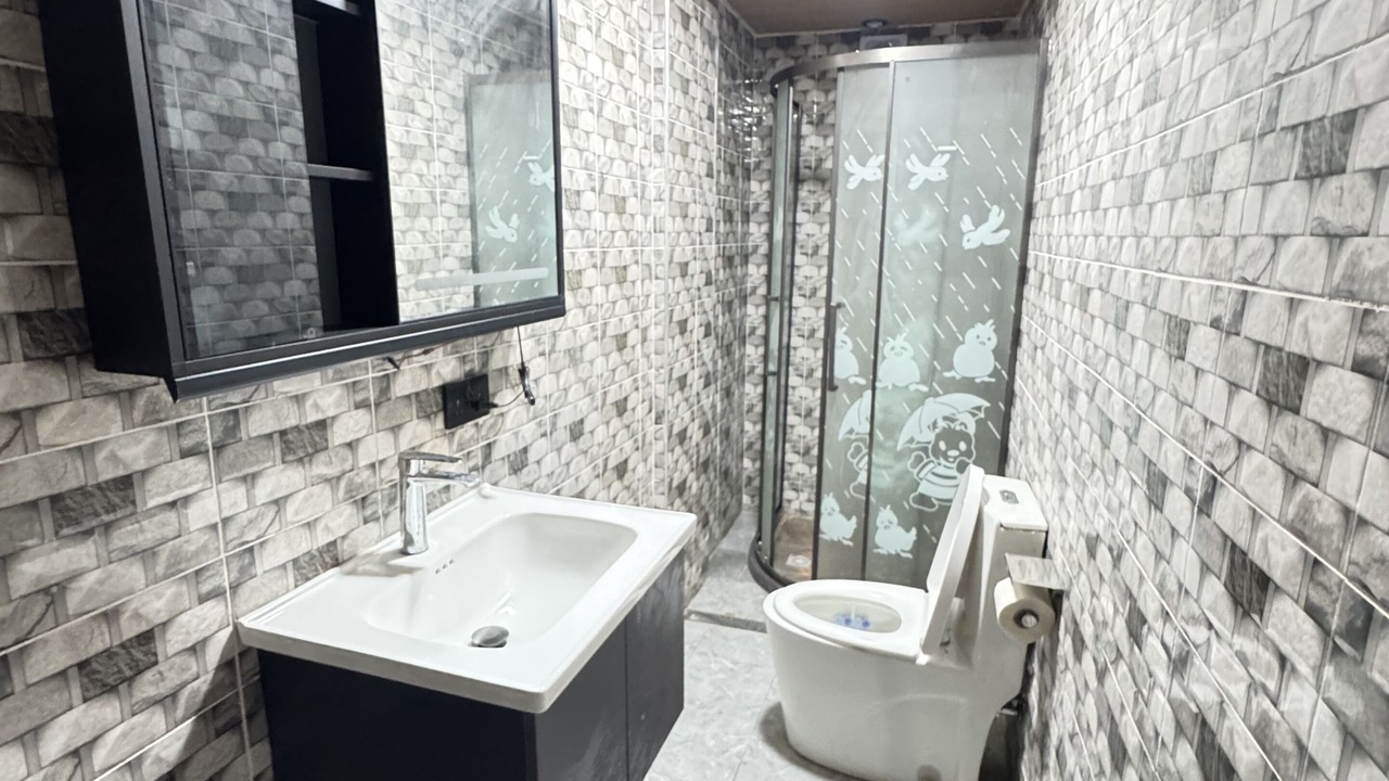 Photo of Bathroom in Teshie
