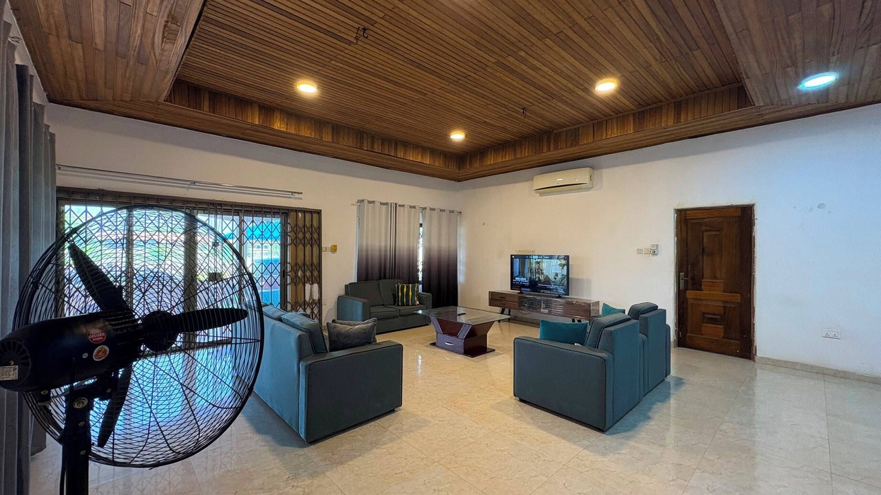 Photo of Livingroom in Accra