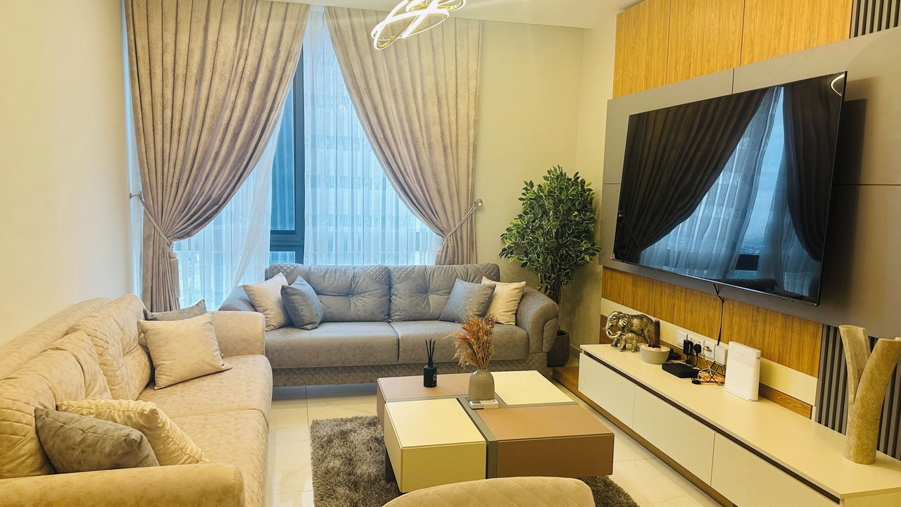 Photo of Livingroom in Roman Ridge