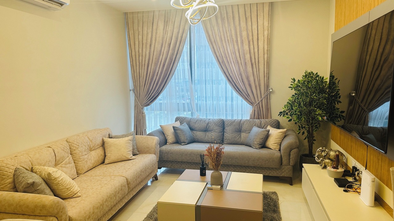 Photo of Livingroom in Roman Ridge