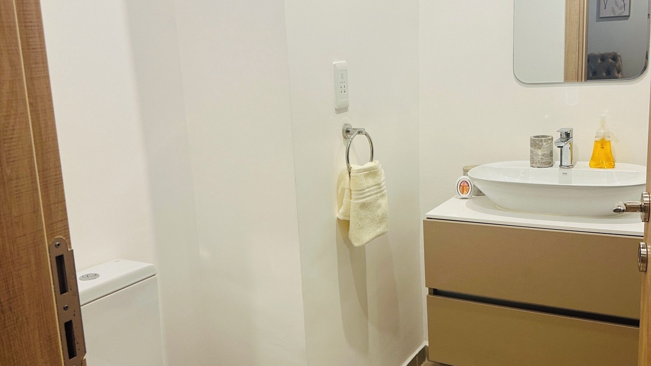 Photo of Bathroom in Roman Ridge