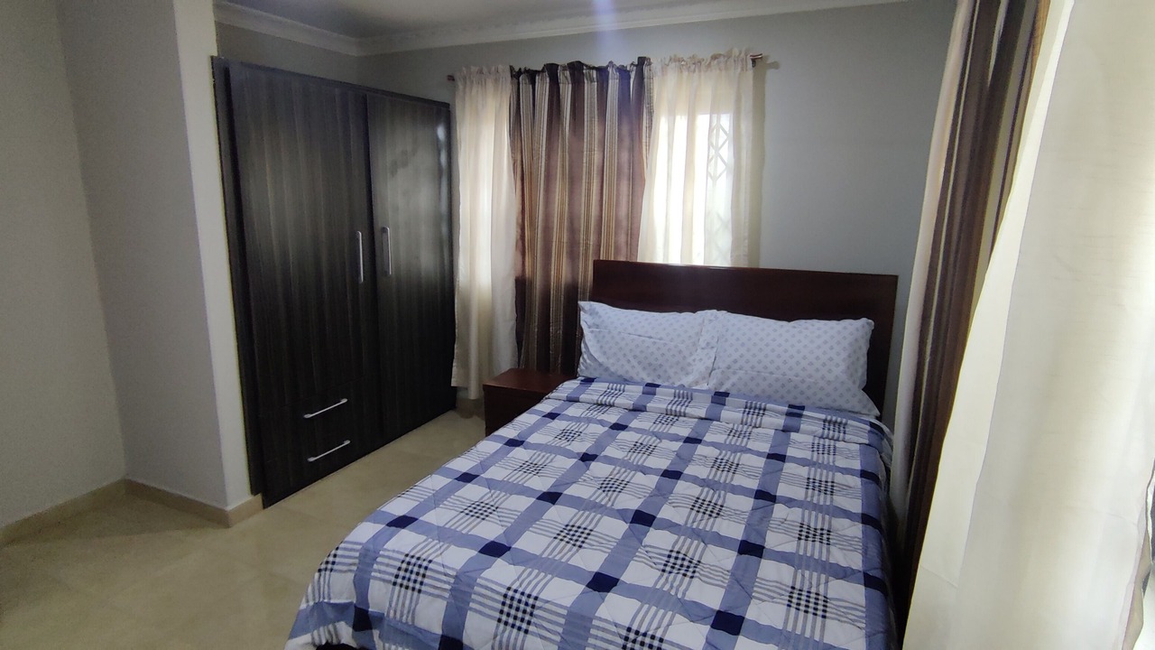 Photo of Bedroom in Elmina