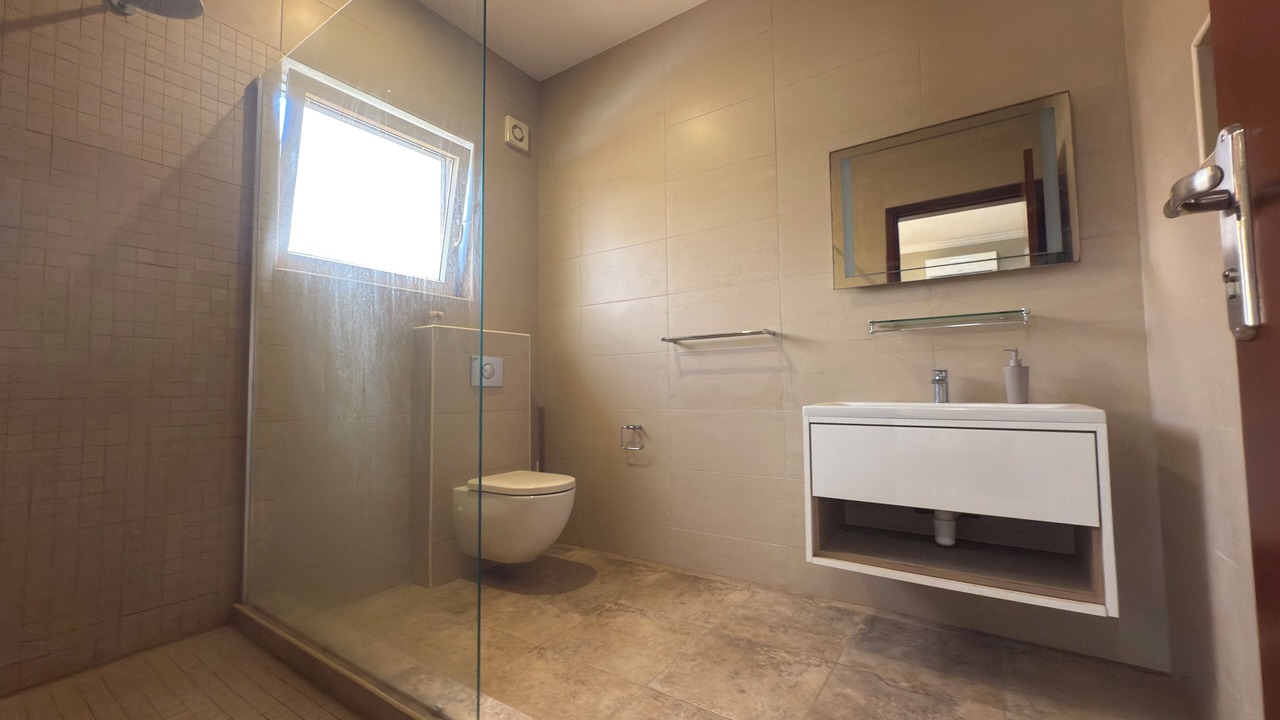 Photo of Bathroom in Kokrobite