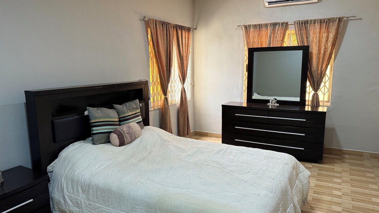 Photo of Bedroom in Adenta