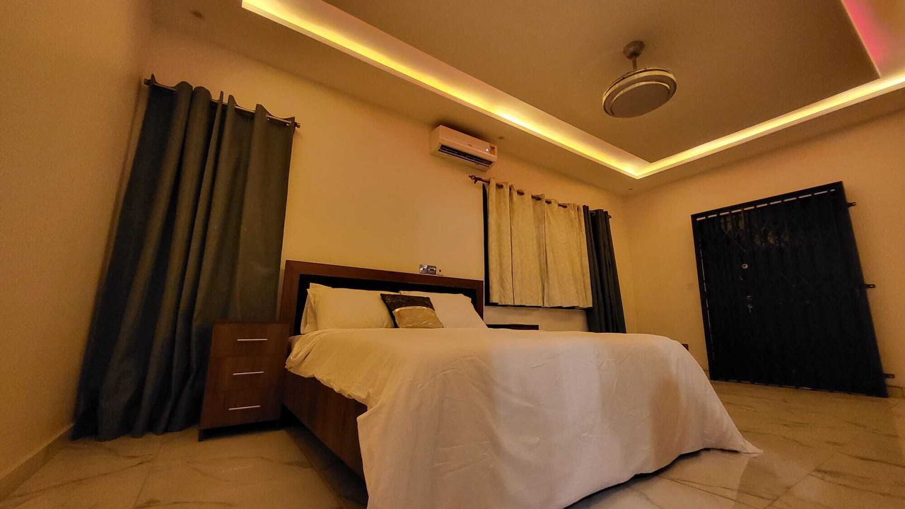 Photo of Bedroom in Tema