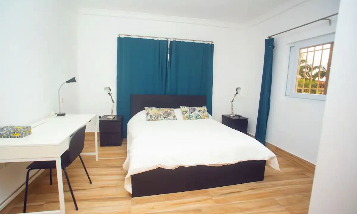 Photo of Bedroom in Sekondi-Takoradi