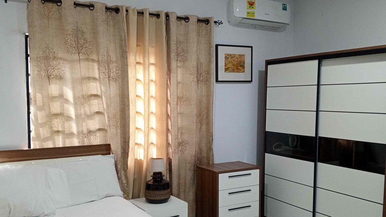 Photo of Bedroom in Sekondi-Takoradi