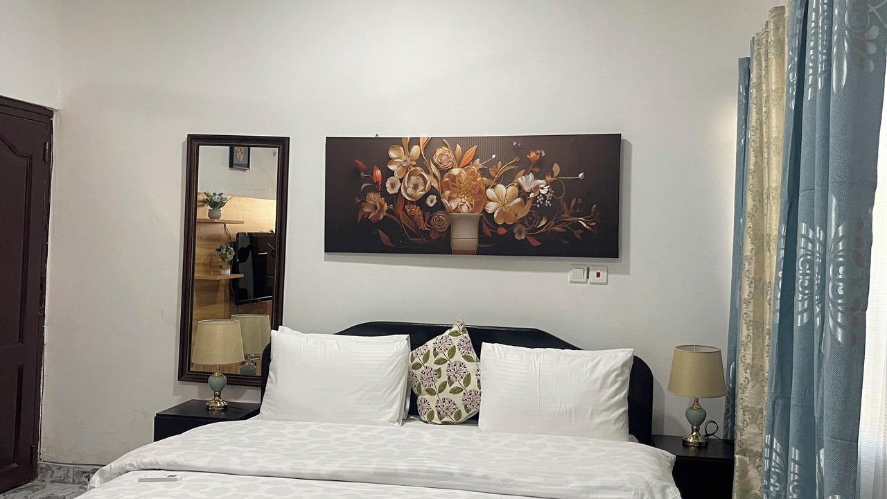 Photo of Bedroom in Teshie