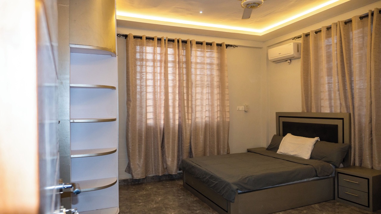 Photo of Bedroom in Sekondi-Takoradi