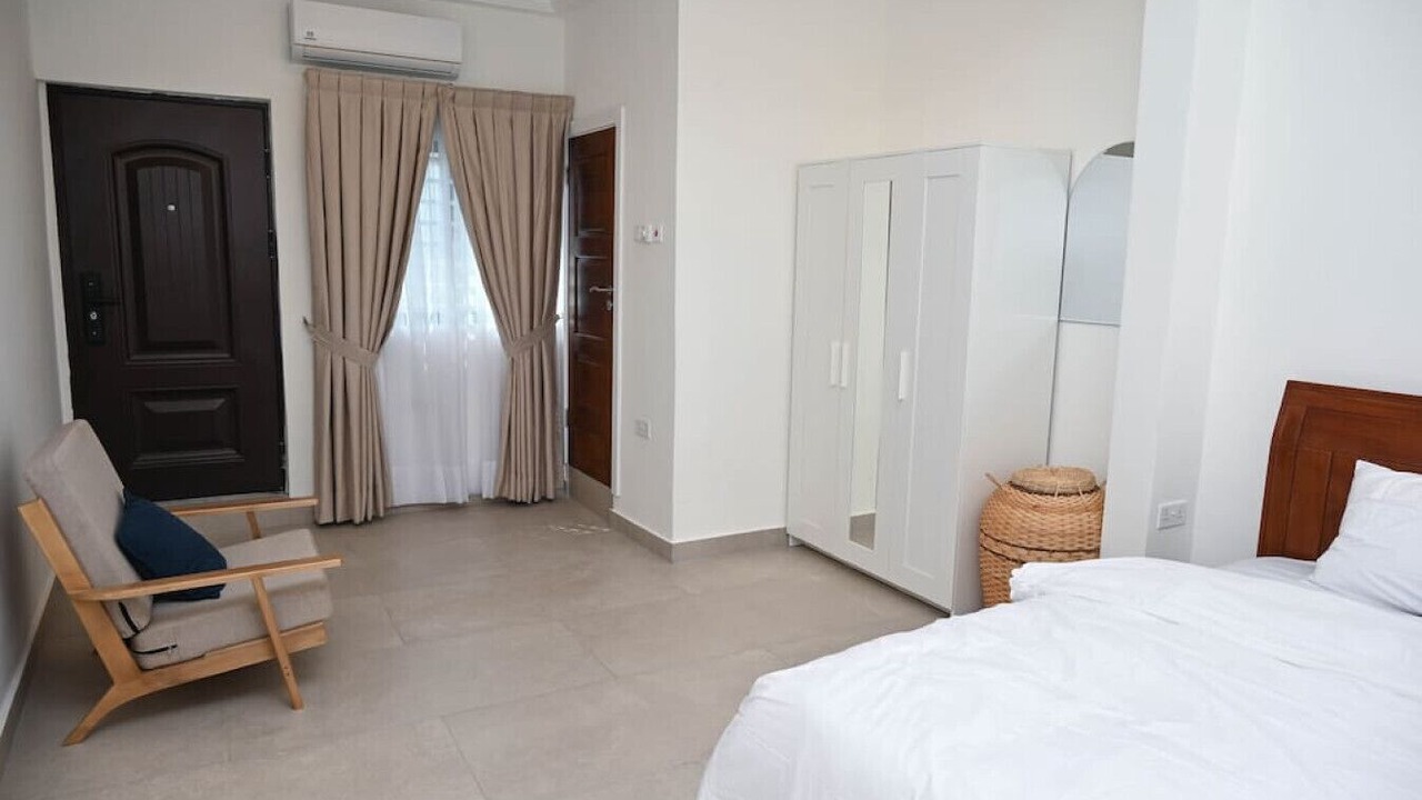 Photo of Bedroom in Osu