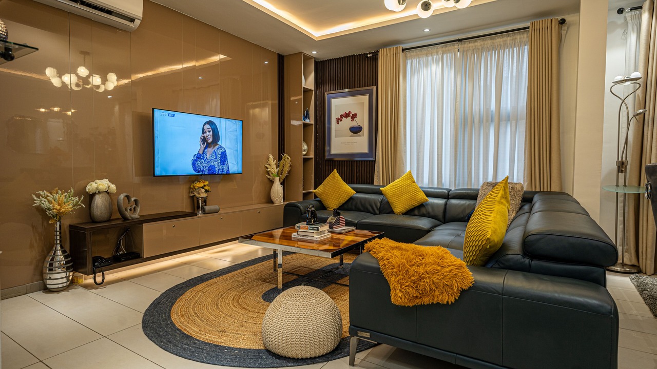 Photo of Livingroom in Cantonments