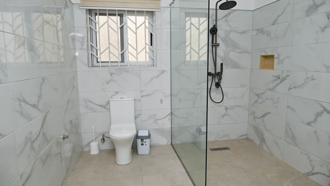 Photo of Bathroom in Osu