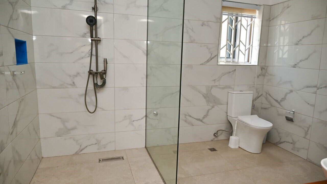 Photo of Bathroom in Osu