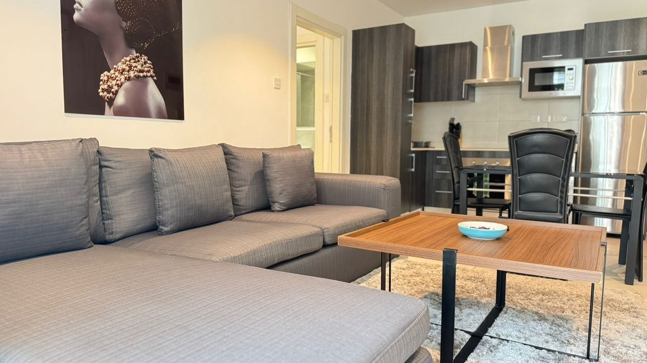 Photo of Livingroom in Roman Ridge