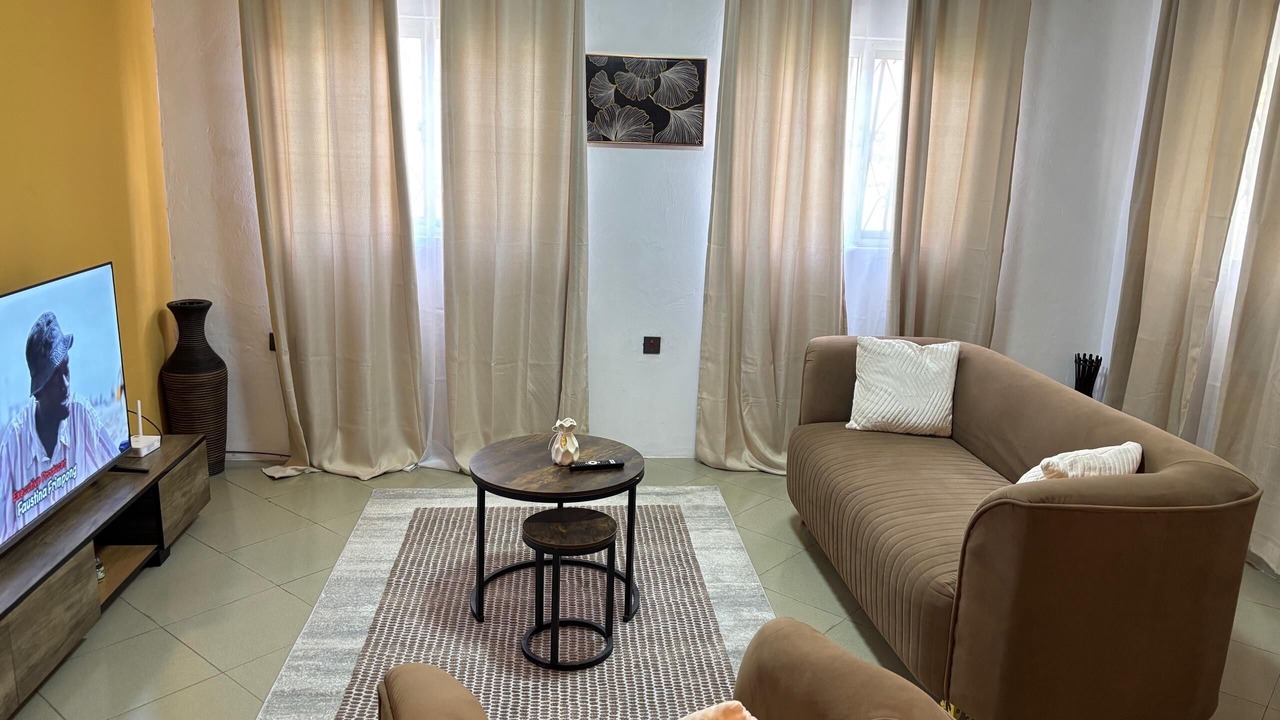 Photo of Livingroom in North Ridge