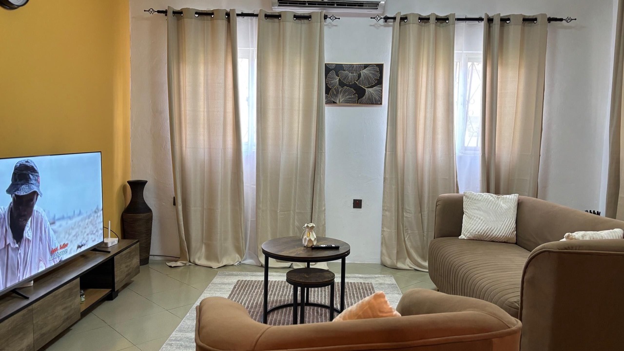 Photo of Livingroom in North Ridge
