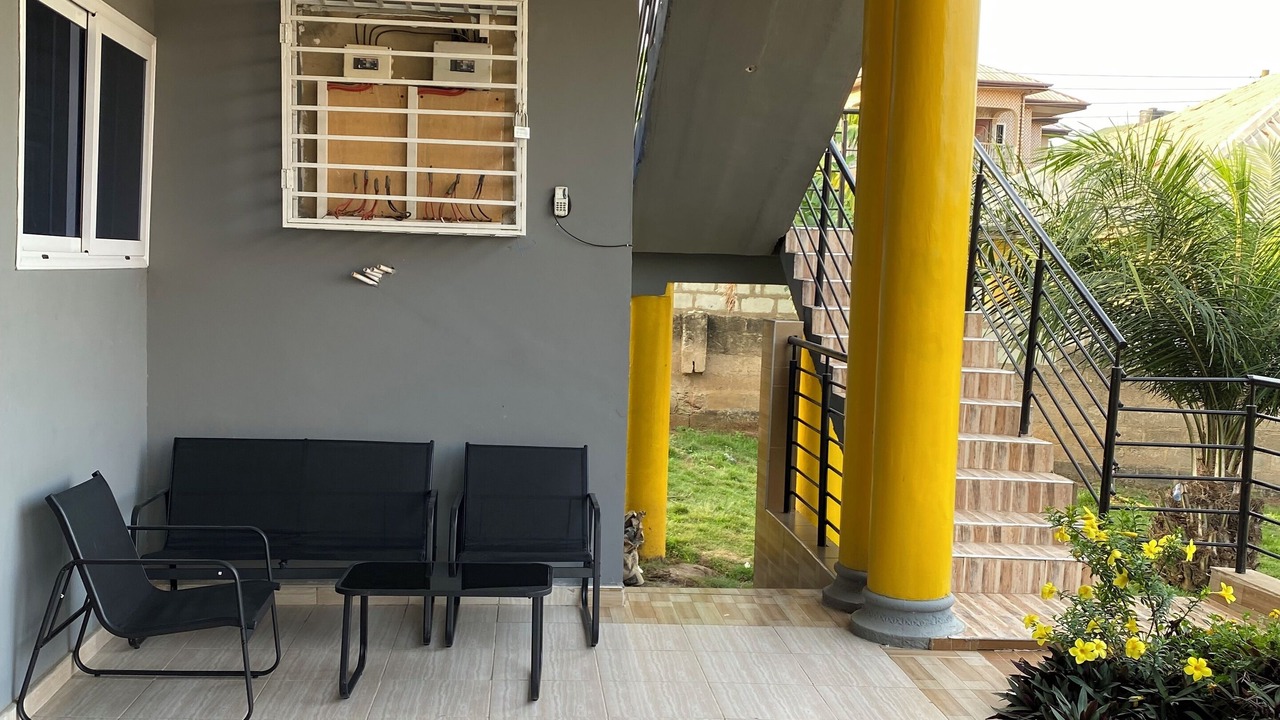 Photo of Patio Balcony in Kwabenyan