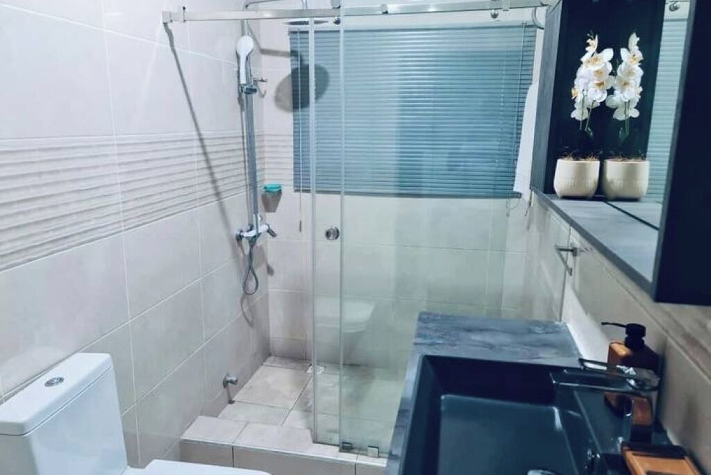 Photo of Bathroom in Kokomlemle