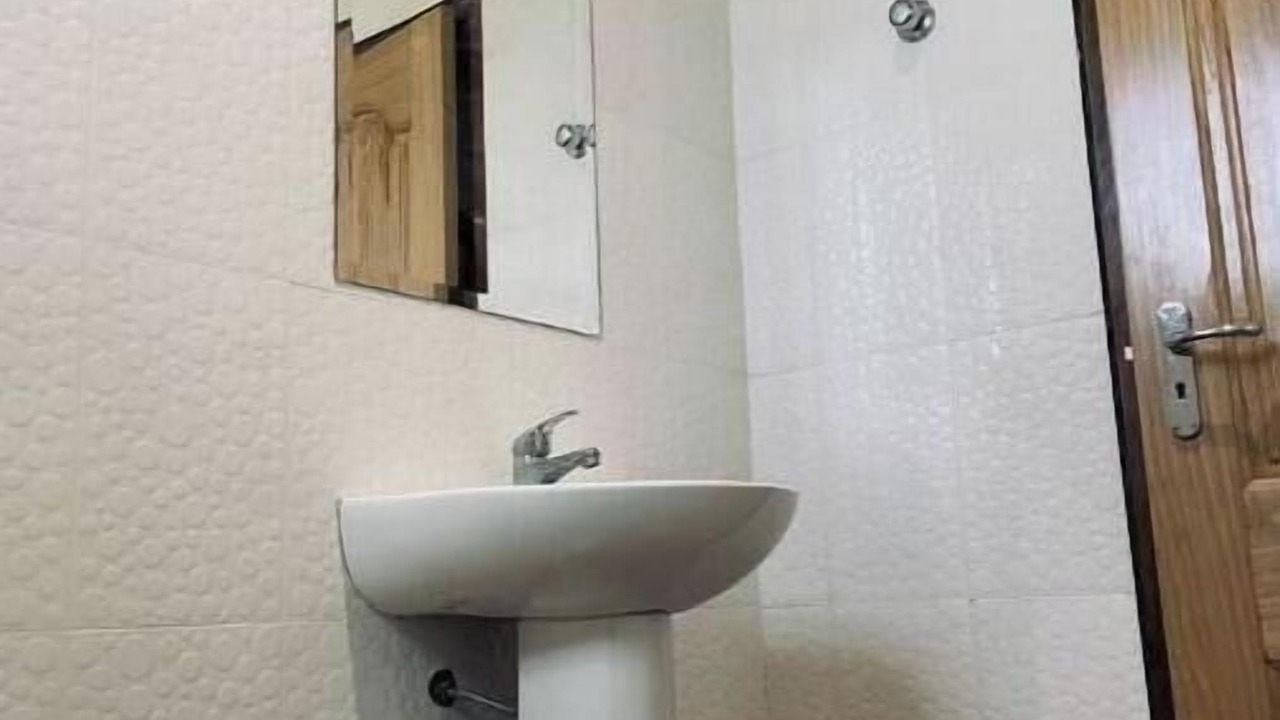 Photo of Bathroom in Adenta