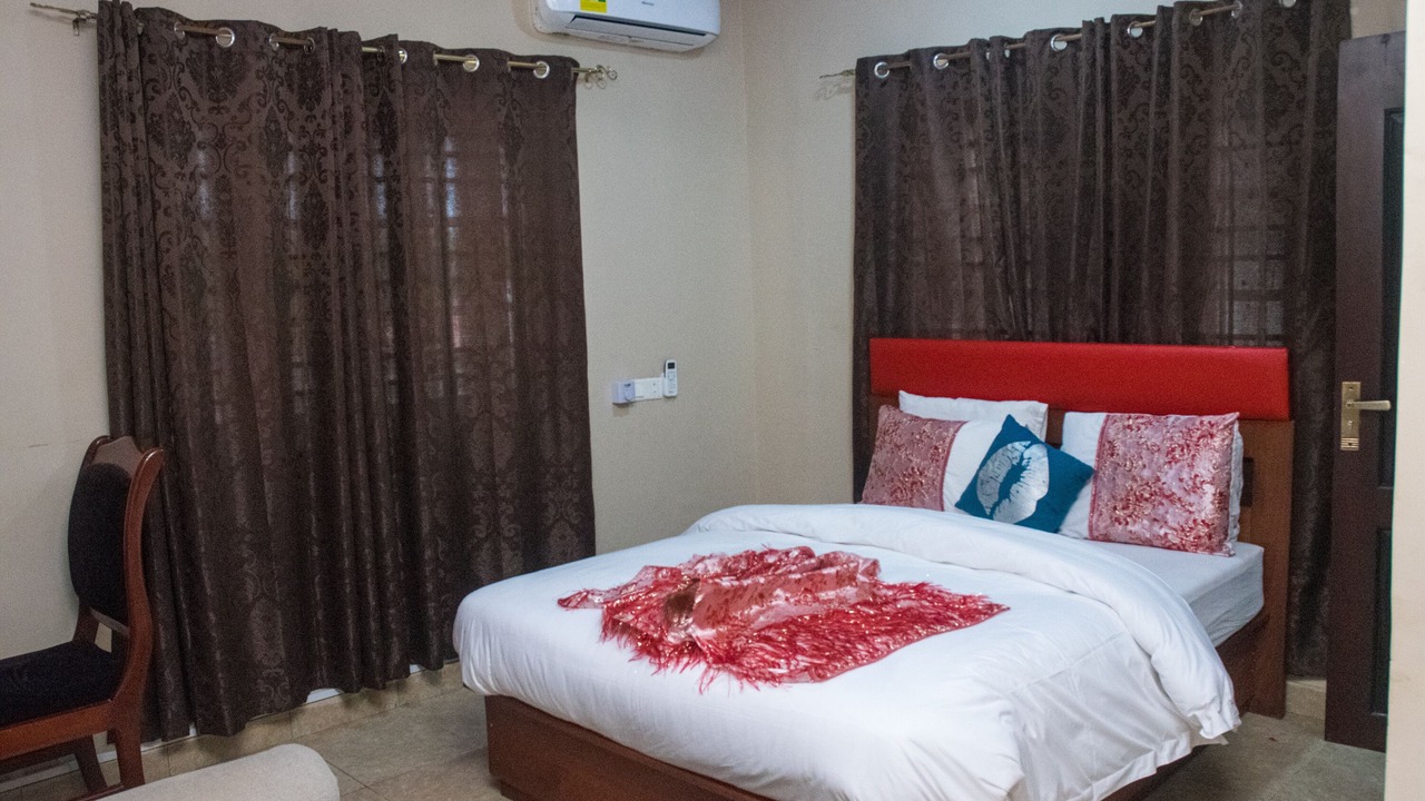 Photo of Bedroom in Sekondi-Takoradi