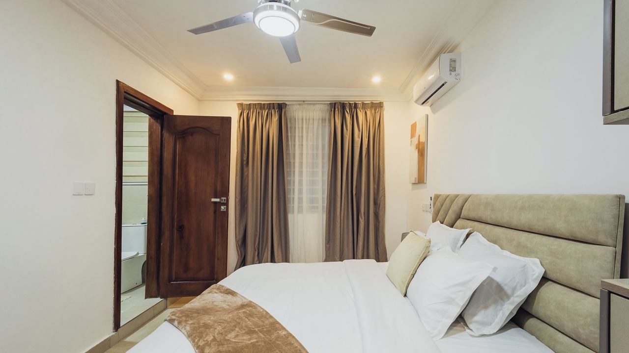 Photo of Bedroom in Sekondi-Takoradi