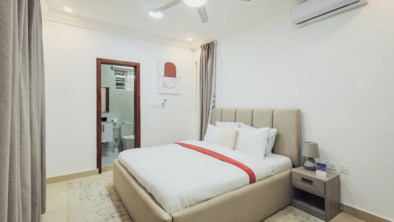Photo of Bedroom in Sekondi-Takoradi