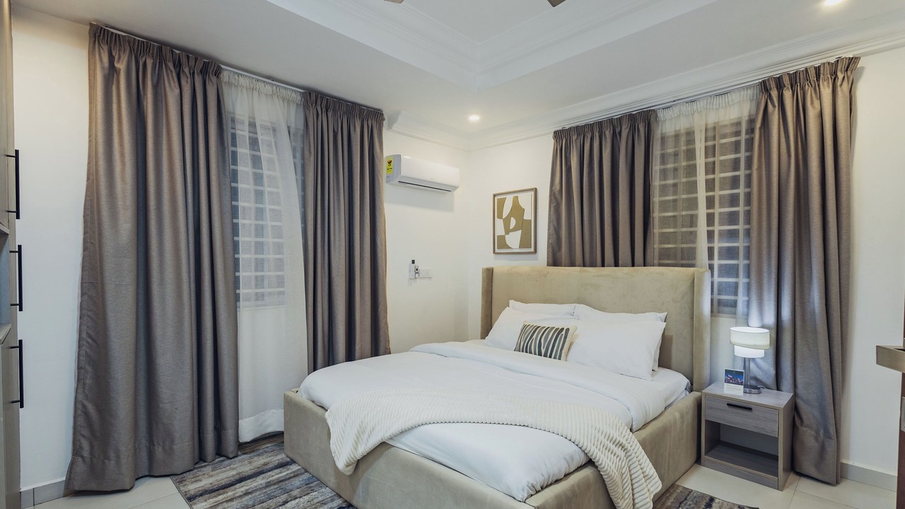 Photo of Bedroom in Sekondi-Takoradi