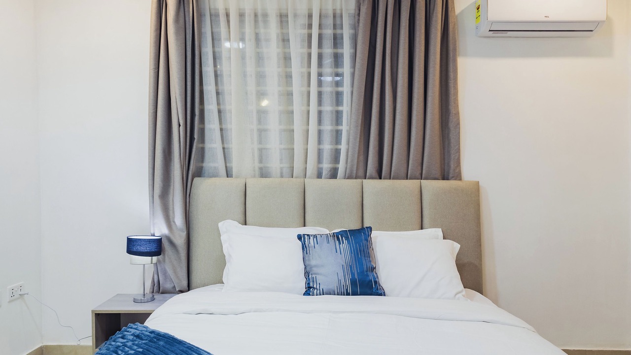 Photo of Bedroom in Sekondi-Takoradi