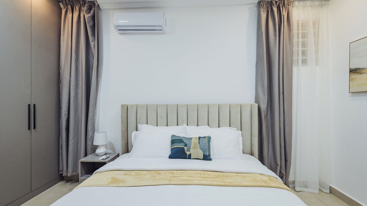 Photo of Bedroom in Sekondi-Takoradi